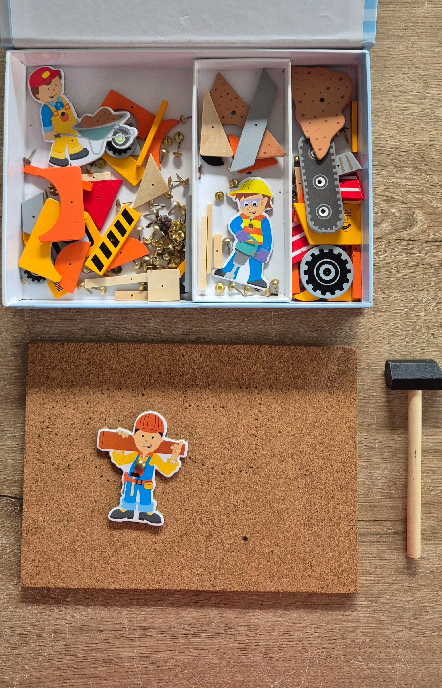 Juego de martillo con clavos: Obras – photo 2
